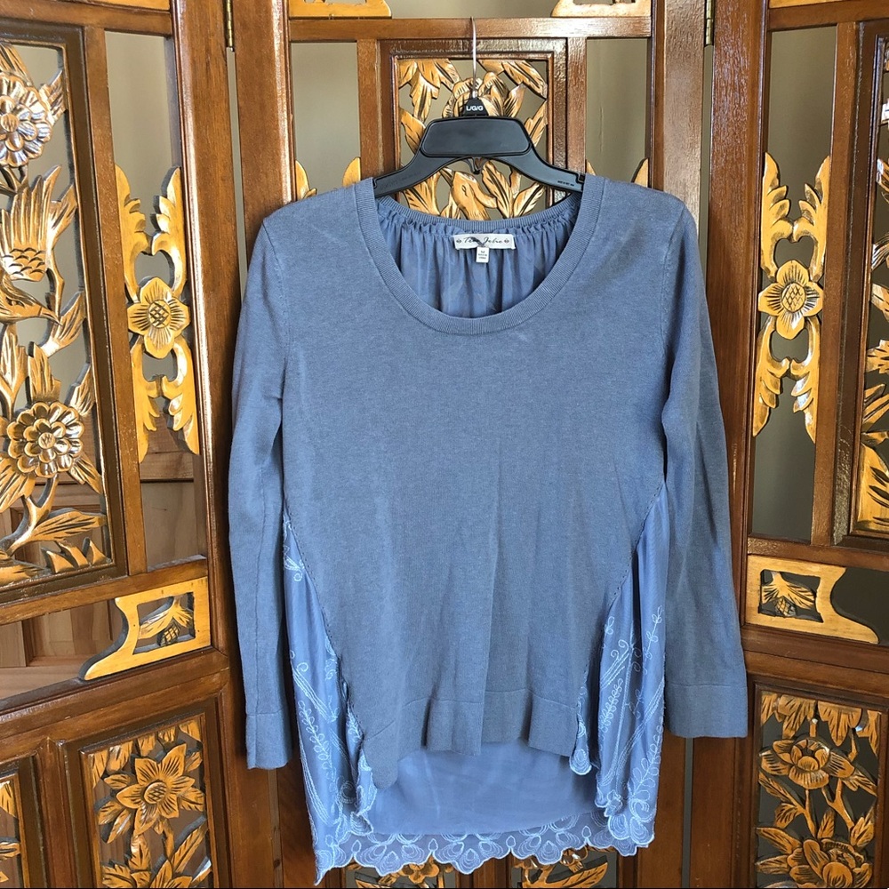 Tres Jolie Long Sleeve Embroidery Detail Tunic
